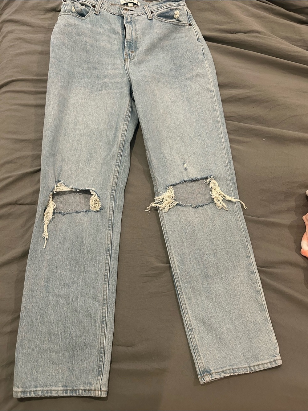 Abercrombie 90’s Curve Love Ultra High Waisted Straight Jeans